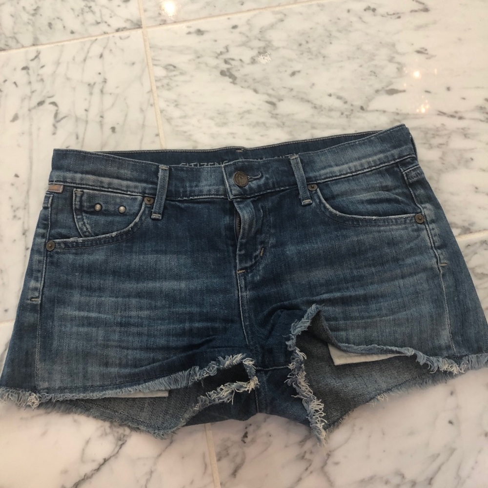 Citizens of Humanity size 24 Cutoff shorts